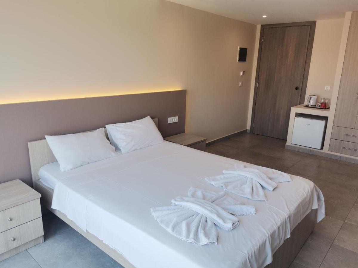 Apollon Hotel Plános Eksteriør billede