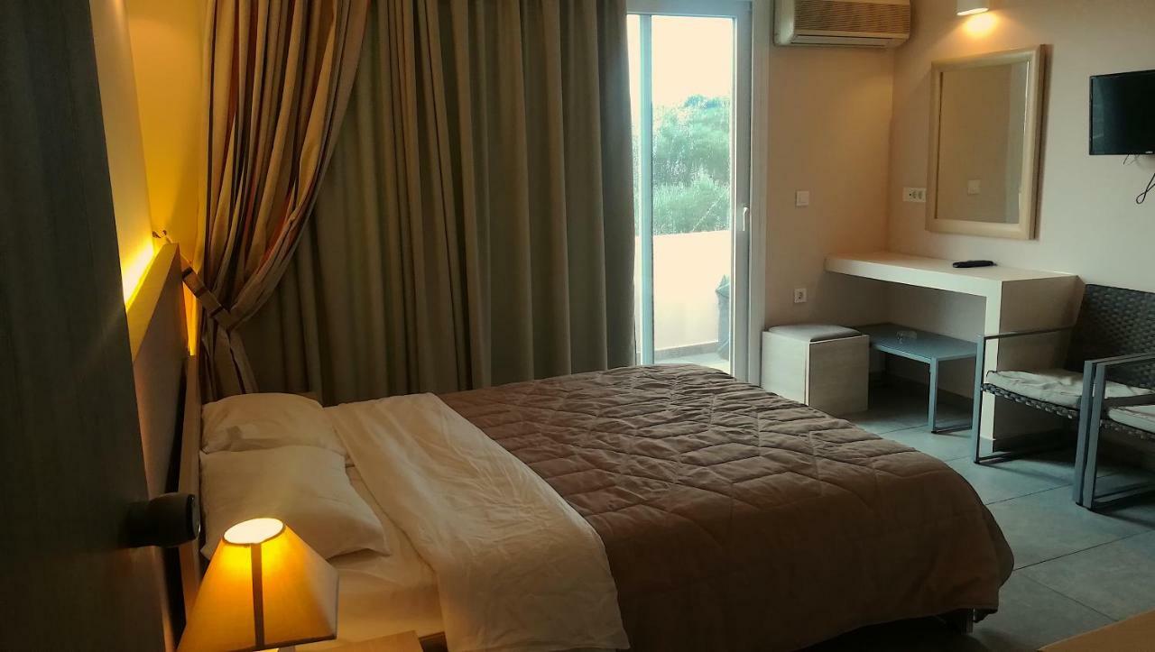 Apollon Hotel Plános Eksteriør billede