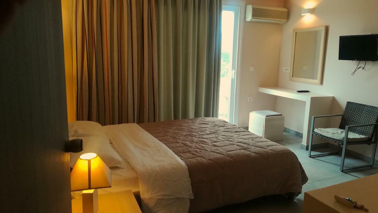 Apollon Hotel Plános Eksteriør billede